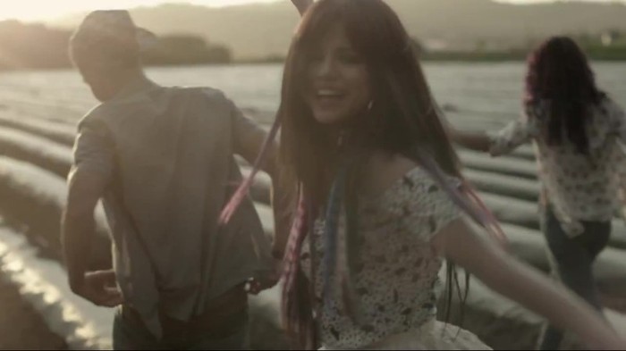 Selena Gomez & The Scene - Hit The Lights 165