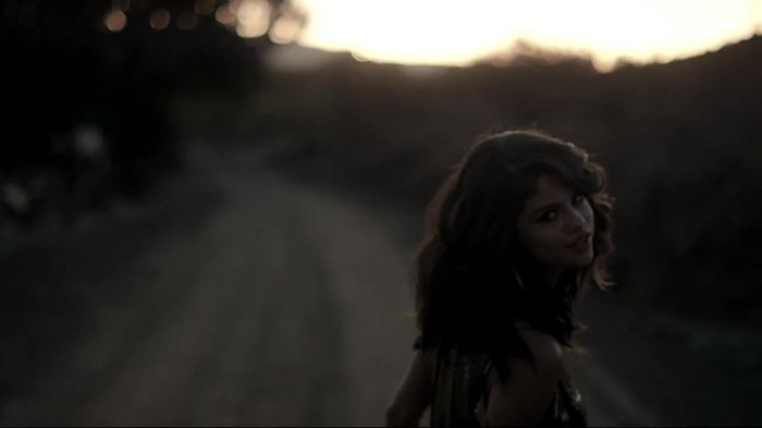 Selena Gomez & The Scene - Hit The Lights 219