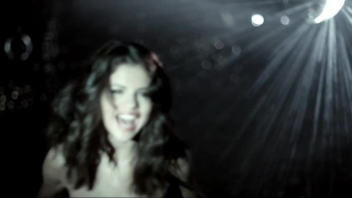 Selena Gomez & The Scene - Hit The Lights 292