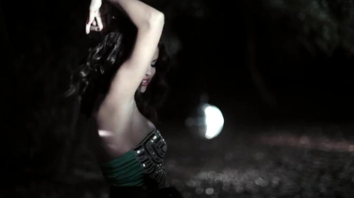 Selena Gomez & The Scene - Hit The Lights 325