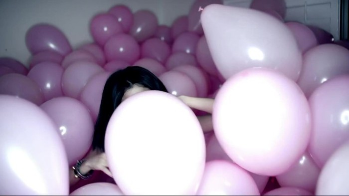 Selena Gomez & The Scene - Hit The Lights 336
