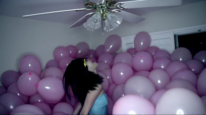 Selena Gomez & The Scene - Hit The Lights 369