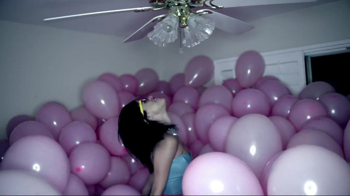 Selena Gomez & The Scene - Hit The Lights 370