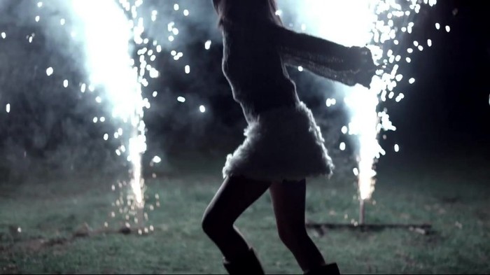 Selena Gomez & The Scene - Hit The Lights 403