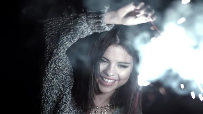 Selena Gomez & The Scene - Hit The Lights 456