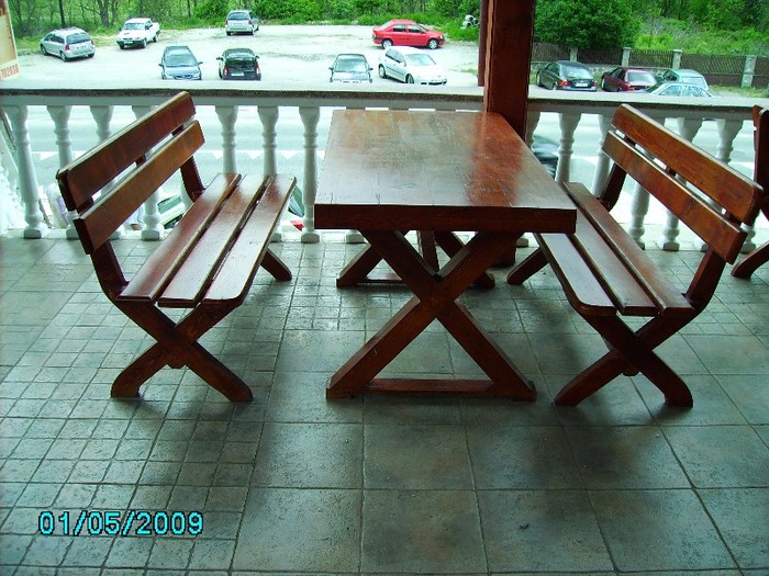 103 - MOBILIER GRADINA