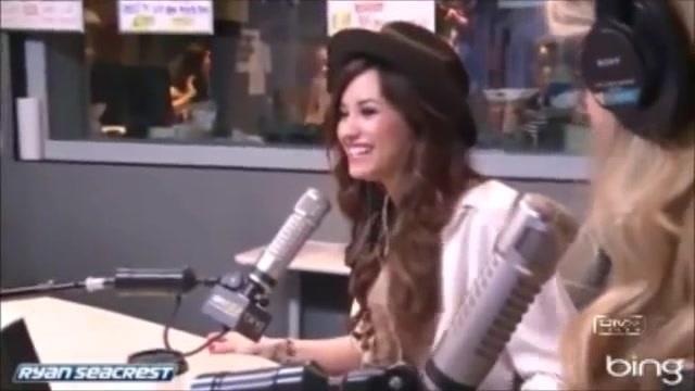 Demi Lovato\'s Interview with Ryan Seacrest -Skyscraper premier [Full] 0033