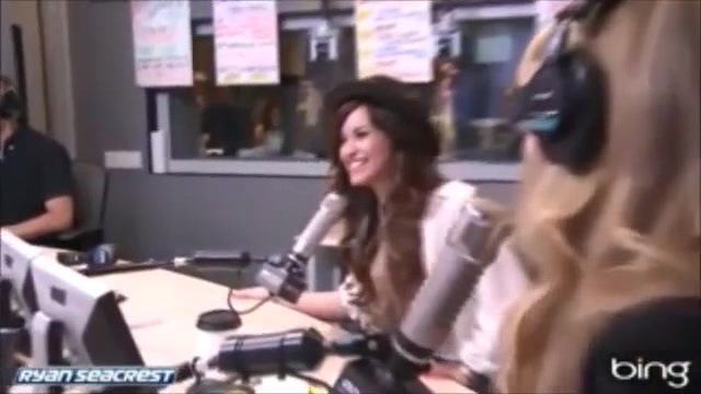 Demi Lovato\'s Interview with Ryan Seacrest -Skyscraper premier [Full] 0047
