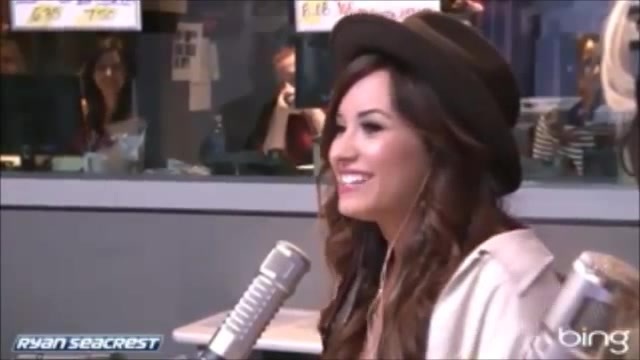 Demi Lovato\'s Interview with Ryan Seacrest -Skyscraper premier [Full] 0078