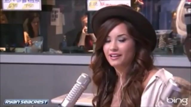 Demi Lovato\'s Interview with Ryan Seacrest -Skyscraper premier [Full] 0085