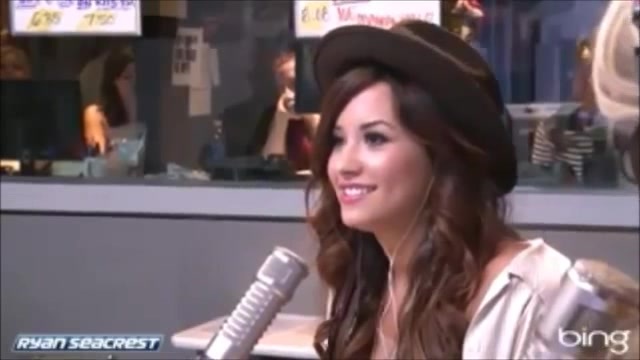 Demi Lovato\'s Interview with Ryan Seacrest -Skyscraper premier [Full] 0093