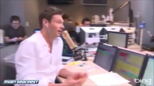 Demi Lovato\'s Interview with Ryan Seacrest -Skyscraper premier [Full] 0105