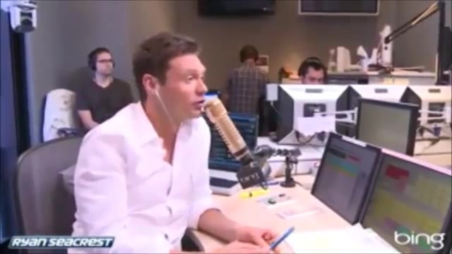 Demi Lovato\'s Interview with Ryan Seacrest -Skyscraper premier [Full] 0123