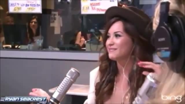 Demi Lovato\'s Interview with Ryan Seacrest -Skyscraper premier [Full] 0520 - Demilu Interview with Ryan Seacrest -Skyscraper premier Part oo1