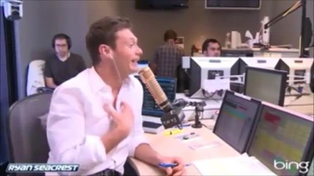 Demi Lovato\'s Interview with Ryan Seacrest -Skyscraper premier [Full] 0146