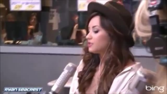 Demi Lovato\'s Interview with Ryan Seacrest -Skyscraper premier [Full] 0156