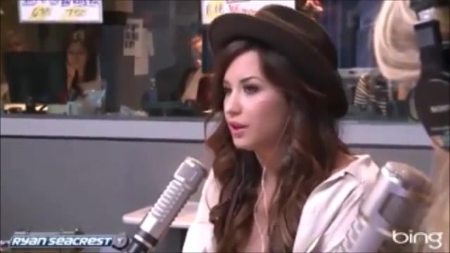 Demi Lovato\'s Interview with Ryan Seacrest -Skyscraper premier [Full] 0170 - Demilu Interview with Ryan Seacrest -Skyscraper premier