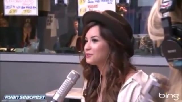Demi Lovato\'s Interview with Ryan Seacrest -Skyscraper premier [Full] 0192 - Demilu Interview with Ryan Seacrest -Skyscraper premier