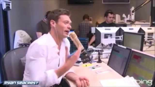 Demi Lovato\'s Interview with Ryan Seacrest -Skyscraper premier [Full] 0585