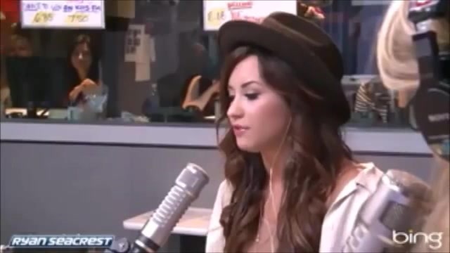 Demi Lovato\'s Interview with Ryan Seacrest -Skyscraper premier [Full] 0207 - Demilu Interview with Ryan Seacrest -Skyscraper premier