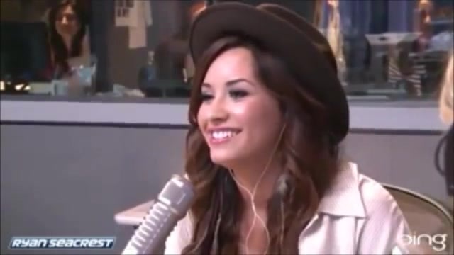 Demi Lovato\'s Interview with Ryan Seacrest -Skyscraper premier [Full] 1001