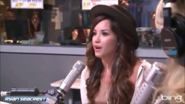 Demi Lovato\'s Interview with Ryan Seacrest -Skyscraper premier [Full] 0599 - Demilu Interview with Ryan Seacrest -Skyscraper premier Part oo1
