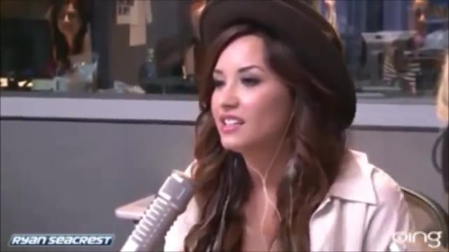 Demi Lovato\'s Interview with Ryan Seacrest -Skyscraper premier [Full] 1003