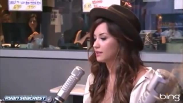 Demi Lovato\'s Interview with Ryan Seacrest -Skyscraper premier [Full] 0212 - Demilu Interview with Ryan Seacrest -Skyscraper premier