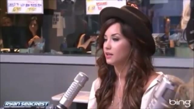 Demi Lovato\'s Interview with Ryan Seacrest -Skyscraper premier [Full] 0220 - Demilu Interview with Ryan Seacrest -Skyscraper premier