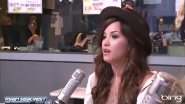 Demi Lovato\'s Interview with Ryan Seacrest -Skyscraper premier [Full] 0225