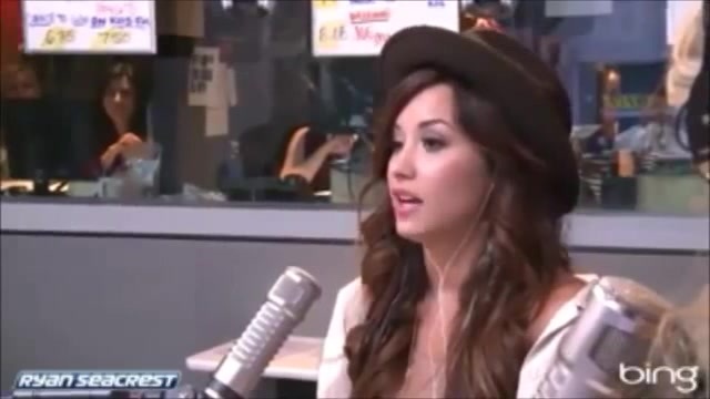 Demi Lovato\'s Interview with Ryan Seacrest -Skyscraper premier [Full] 0226 - Demilu Interview with Ryan Seacrest -Skyscraper premier