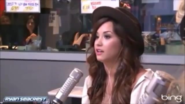 Demi Lovato\'s Interview with Ryan Seacrest -Skyscraper premier [Full] 0238