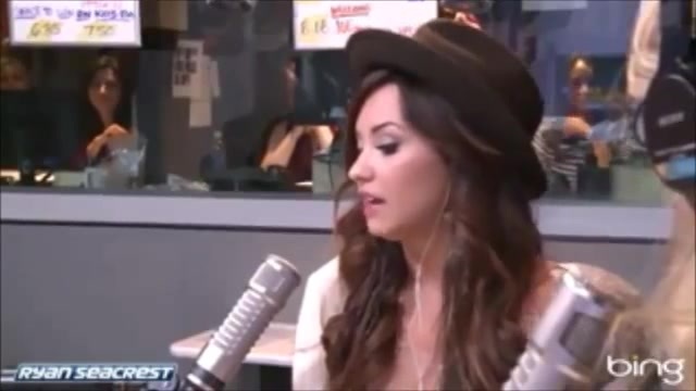 Demi Lovato\'s Interview with Ryan Seacrest -Skyscraper premier [Full] 0255