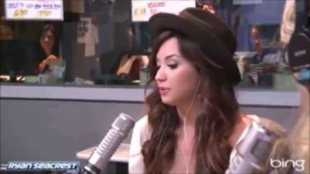 Demi Lovato\'s Interview with Ryan Seacrest -Skyscraper premier [Full] 0256