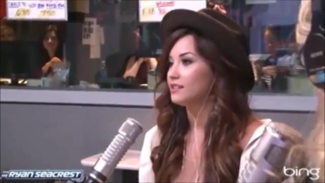 Demi Lovato\'s Interview with Ryan Seacrest -Skyscraper premier [Full] 0262 - Demilu Interview with Ryan Seacrest -Skyscraper premier
