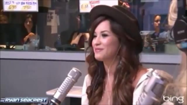 Demi Lovato\'s Interview with Ryan Seacrest -Skyscraper premier [Full] 0268 - Demilu Interview with Ryan Seacrest -Skyscraper premier