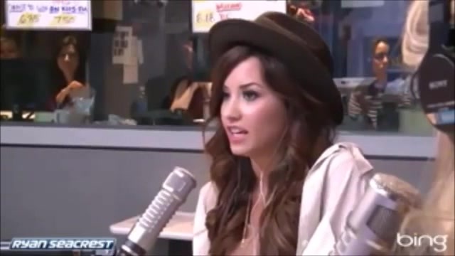 Demi Lovato\'s Interview with Ryan Seacrest -Skyscraper premier [Full] 0288 - Demilu Interview with Ryan Seacrest -Skyscraper premier