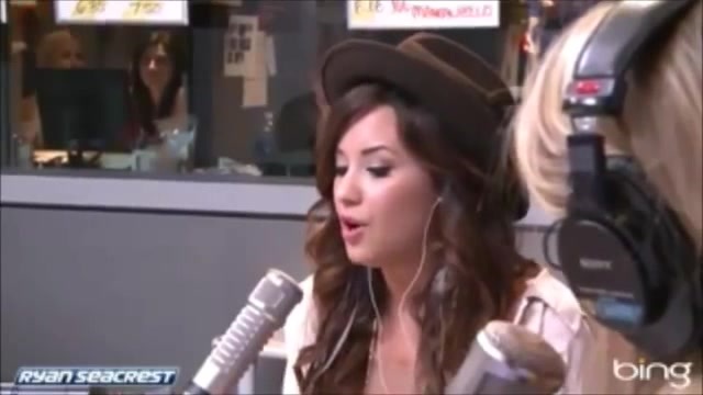 Demi Lovato\'s Interview with Ryan Seacrest -Skyscraper premier [Full] 1507 - Demilu Interview with Ryan Seacrest -Skyscraper premier Part oo3