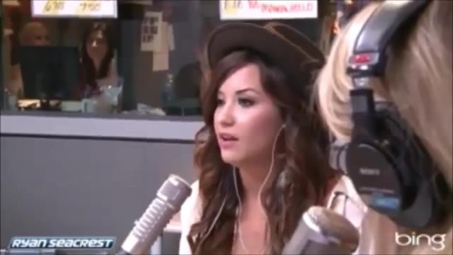 Demi Lovato\'s Interview with Ryan Seacrest -Skyscraper premier [Full] 1511