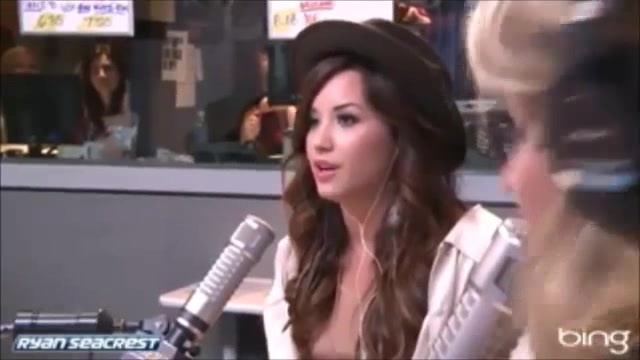 Demi Lovato\'s Interview with Ryan Seacrest -Skyscraper premier [Full] 0692