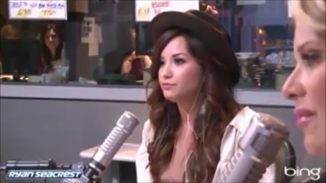 Demi Lovato\'s Interview with Ryan Seacrest -Skyscraper premier [Full] 0695