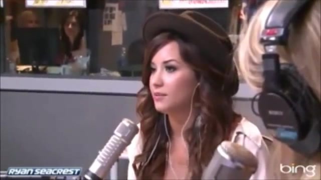 Demi Lovato\'s Interview with Ryan Seacrest -Skyscraper premier [Full] 1514