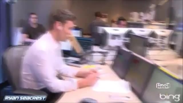 Demi Lovato\'s Interview with Ryan Seacrest -Skyscraper premier [Full] 1103 - Demilu Interview with Ryan Seacrest -Skyscraper premier Part oo2
