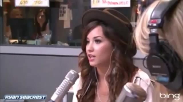 Demi Lovato\'s Interview with Ryan Seacrest -Skyscraper premier [Full] 1516 - Demilu Interview with Ryan Seacrest -Skyscraper premier Part oo3