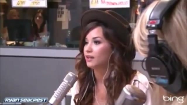 Demi Lovato\'s Interview with Ryan Seacrest -Skyscraper premier [Full] 1518 - Demilu Interview with Ryan Seacrest -Skyscraper premier Part oo3