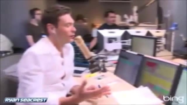 Demi Lovato\'s Interview with Ryan Seacrest -Skyscraper premier [Full] 0701