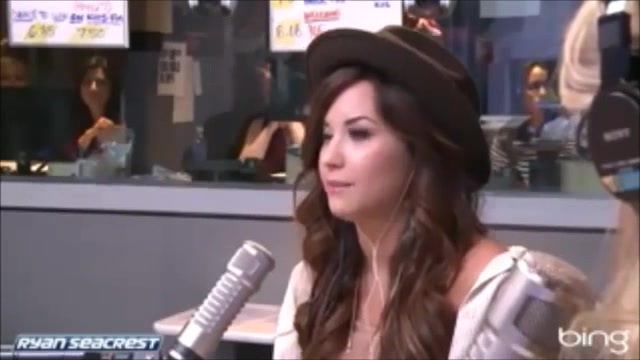 Demi Lovato\'s Interview with Ryan Seacrest -Skyscraper premier [Full] 0324