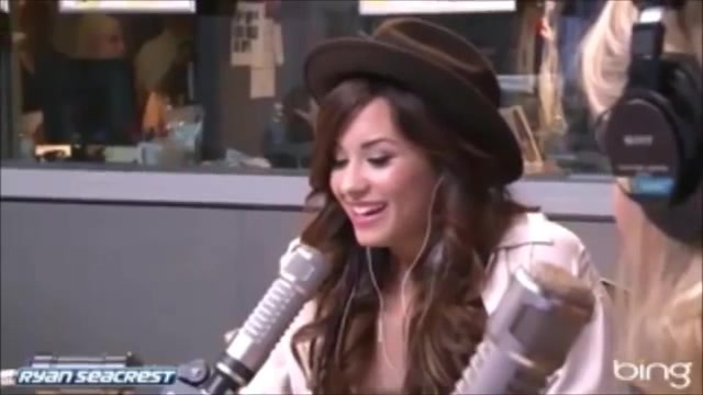 Demi Lovato\'s Interview with Ryan Seacrest -Skyscraper premier [Full] 1120 - Demilu Interview with Ryan Seacrest -Skyscraper premier Part oo2
