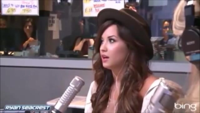 Demi Lovato\'s Interview with Ryan Seacrest -Skyscraper premier [Full] 0326