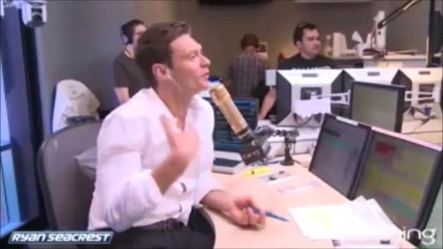 Demi Lovato\'s Interview with Ryan Seacrest -Skyscraper premier [Full] 0713